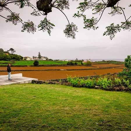 Casa Dos Calcos בית הארחה Angra do Heroísmo